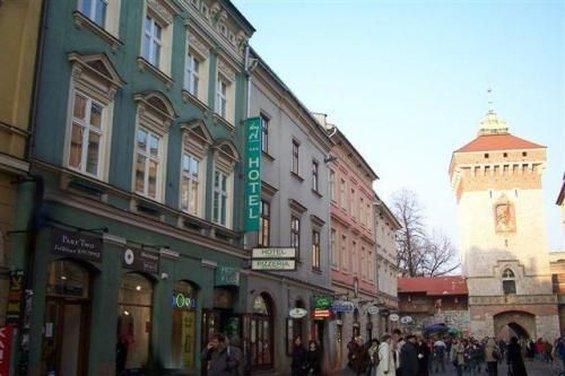 Floryan Old Town 3*